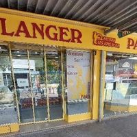 boulangerie-patisserie-artisanale-vitrine-commerce-proximite