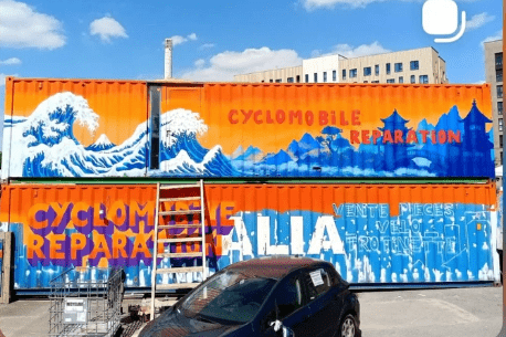 Façade de l’atelier Cyclomobile Bus spécialisé dans la réparation de trottinettes électriques et vélos à Ivry-sur-Seine