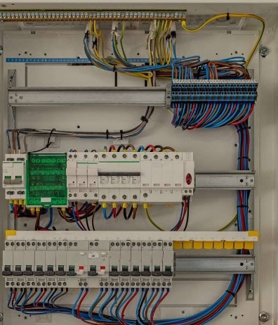 CAT2 Électricité – Dépannage Électricien