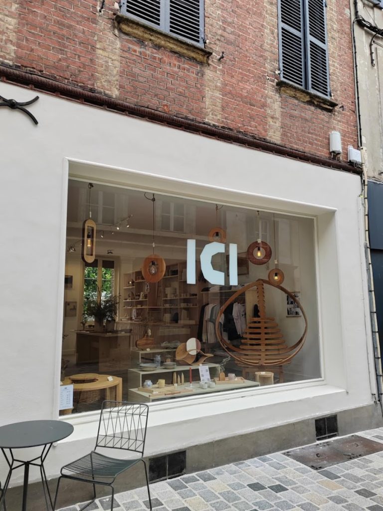 ICI – Galerie Boutique Bois & Céramique à Honfleur, Normandie