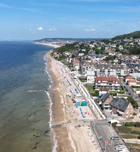 vue de face Plage de Blonville-sur-Mer