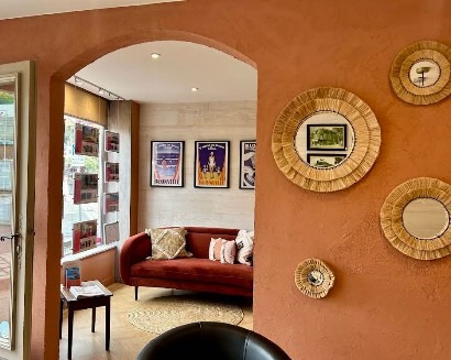 vue de l’interieur de Agence AUBERT