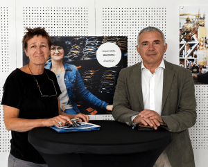 Deux représentants de la CCI du Gers présentent les solutions d'accompagnement du commerce local face aux nouvelles habitudes de consommation.