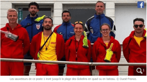 Équipe des CRS maîtres-nageurs sauveteurs et sauveteurs assurant la surveillance de la plage de Blonville-sur-Mer durant la saison estivale.