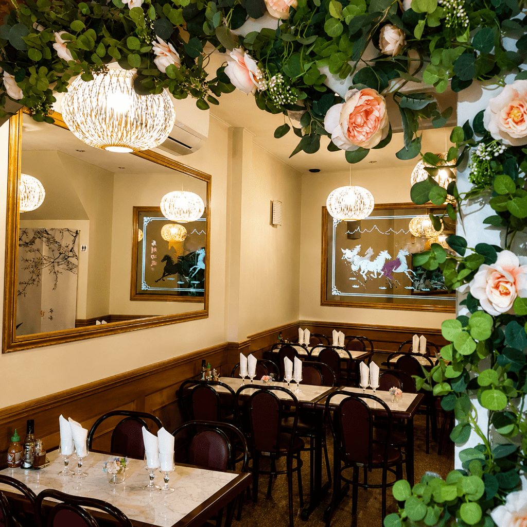 Salle du restaurant Le Cheval d’Or à Aulnay-sous-Bois (93600)