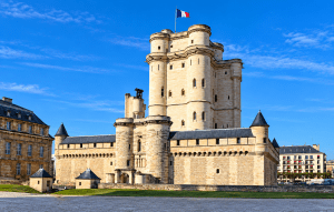 Château de Vincennes (94300) et son imposant donjon