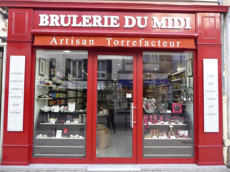 Artisans et commerçants à Vincennes (94300) dans la Brûlerie du Midi, rue du Midi.